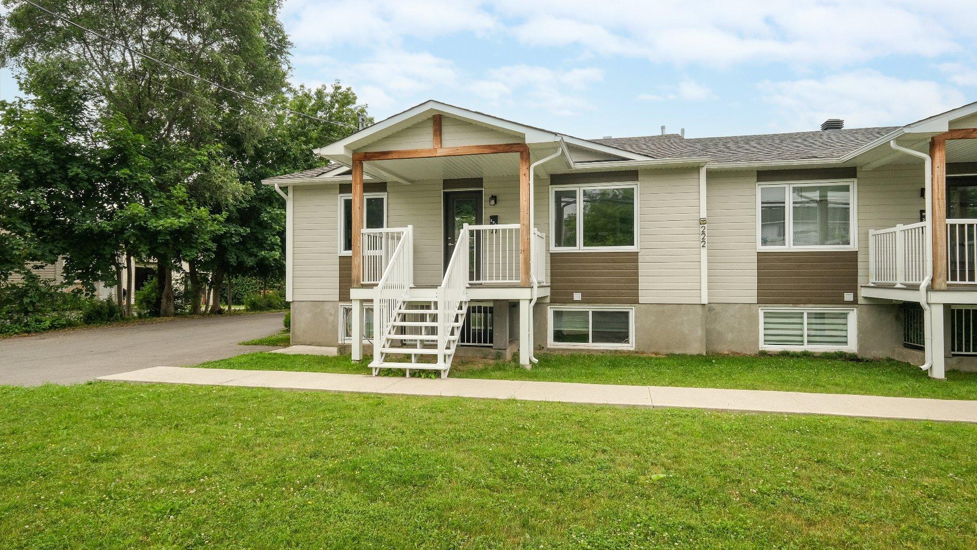 









222


Rue Blain

, 201,
Mont-Saint-Hilaire,




QC
J3H3B3

