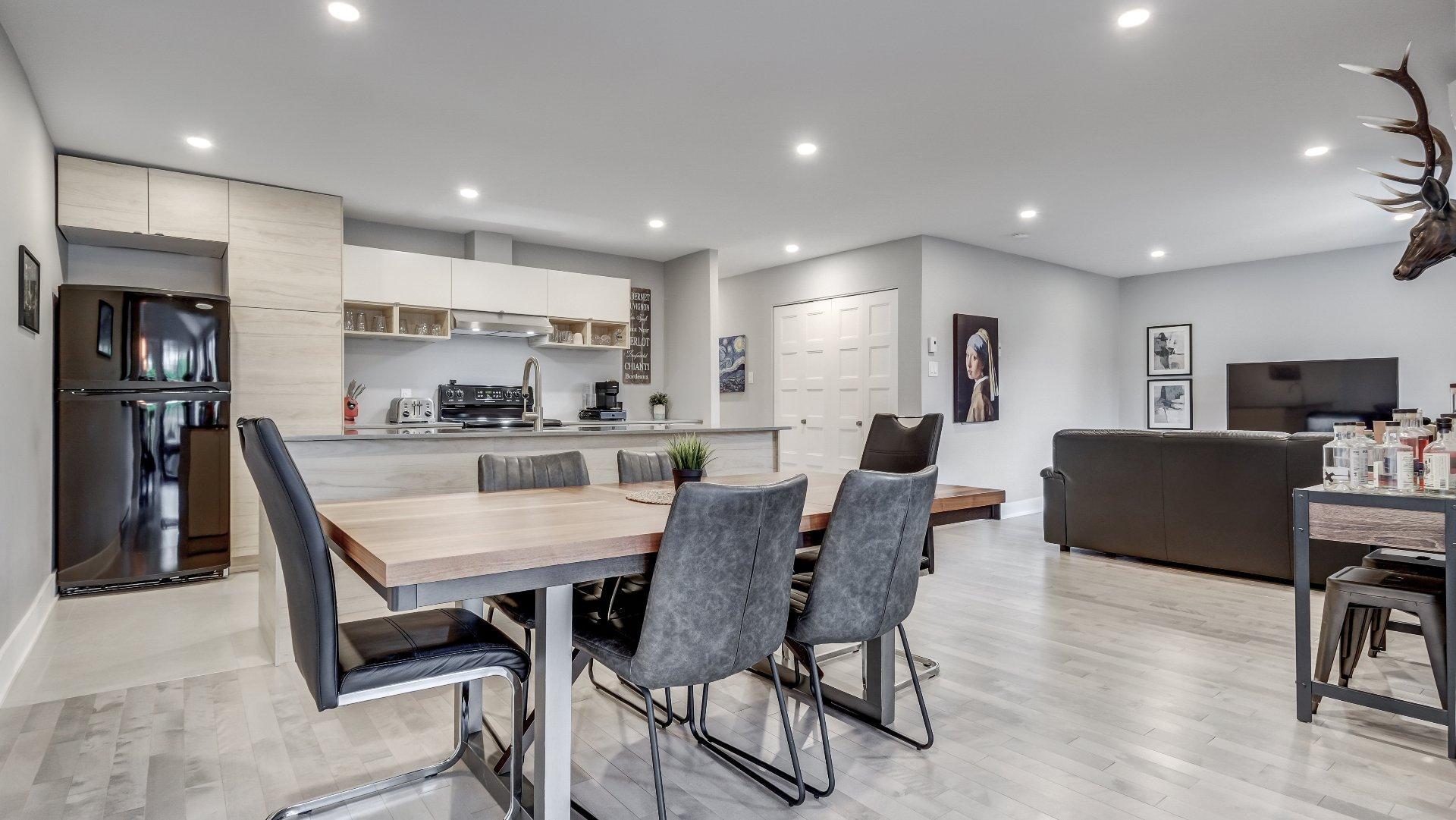 









222


Rue Blain

, 201,
Mont-Saint-Hilaire,




QC
J3H3B3

