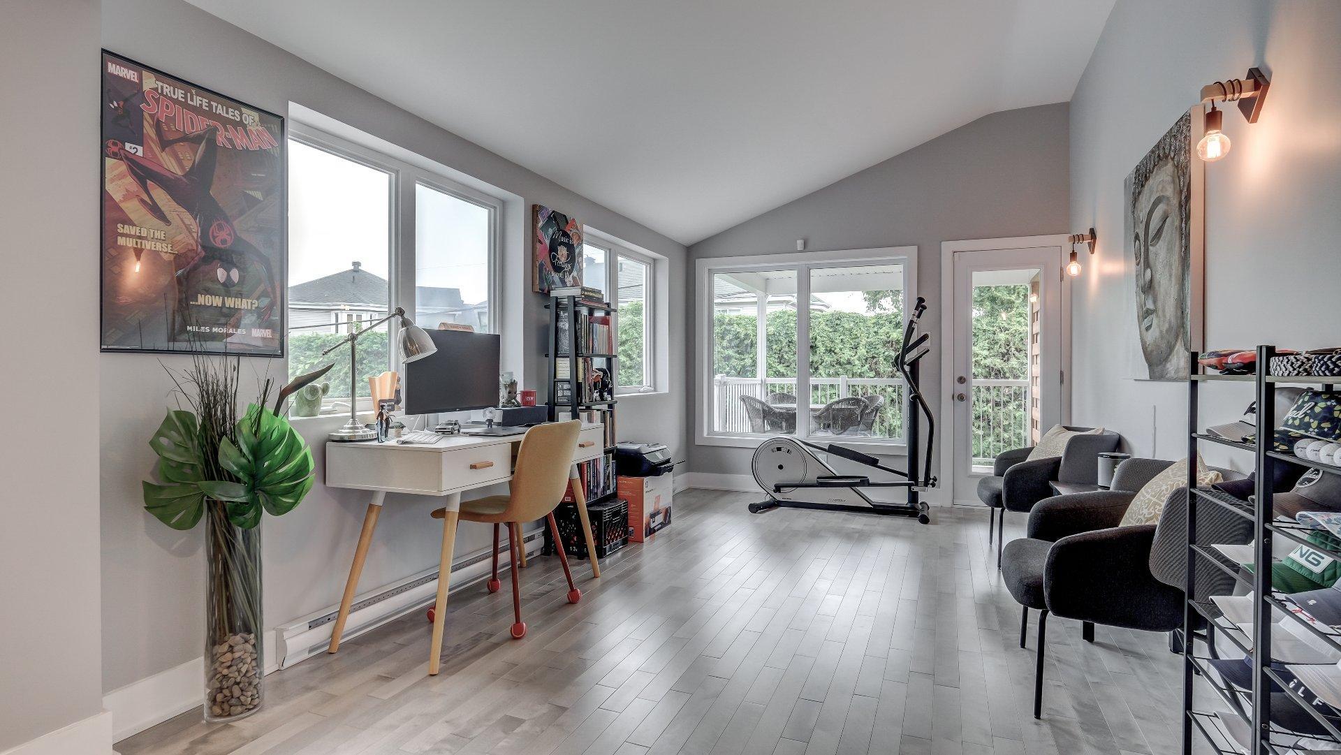 









222


Rue Blain

, 201,
Mont-Saint-Hilaire,




QC
J3H3B3

