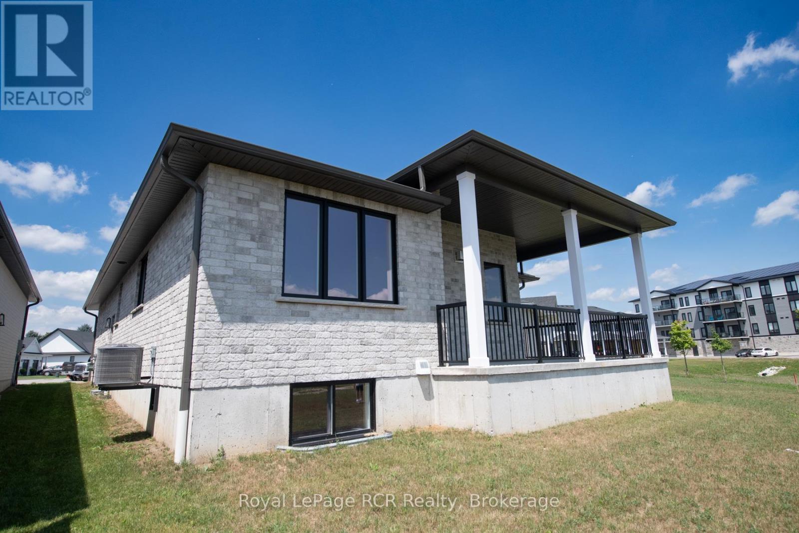












157 JACK'S WAY

,
Wellington North (Mount Forest),




Ontario
N0G2L4

