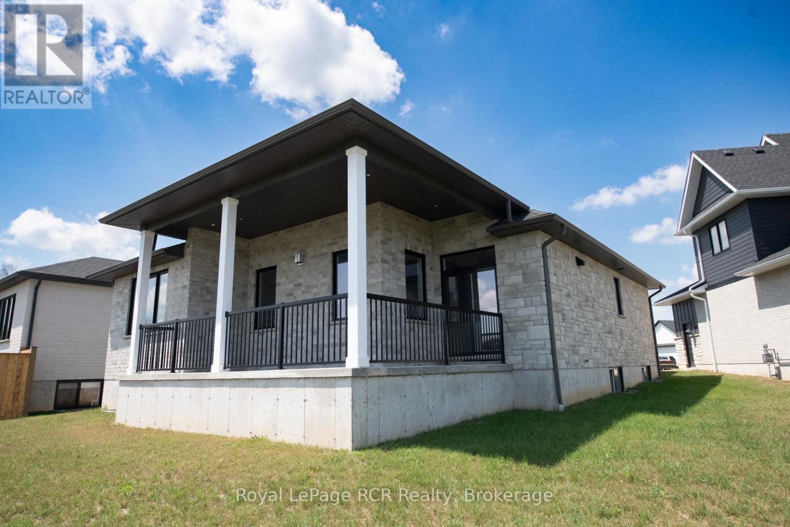 












157 JACK'S WAY

,
Wellington North (Mount Forest),




Ontario
N0G2L4

