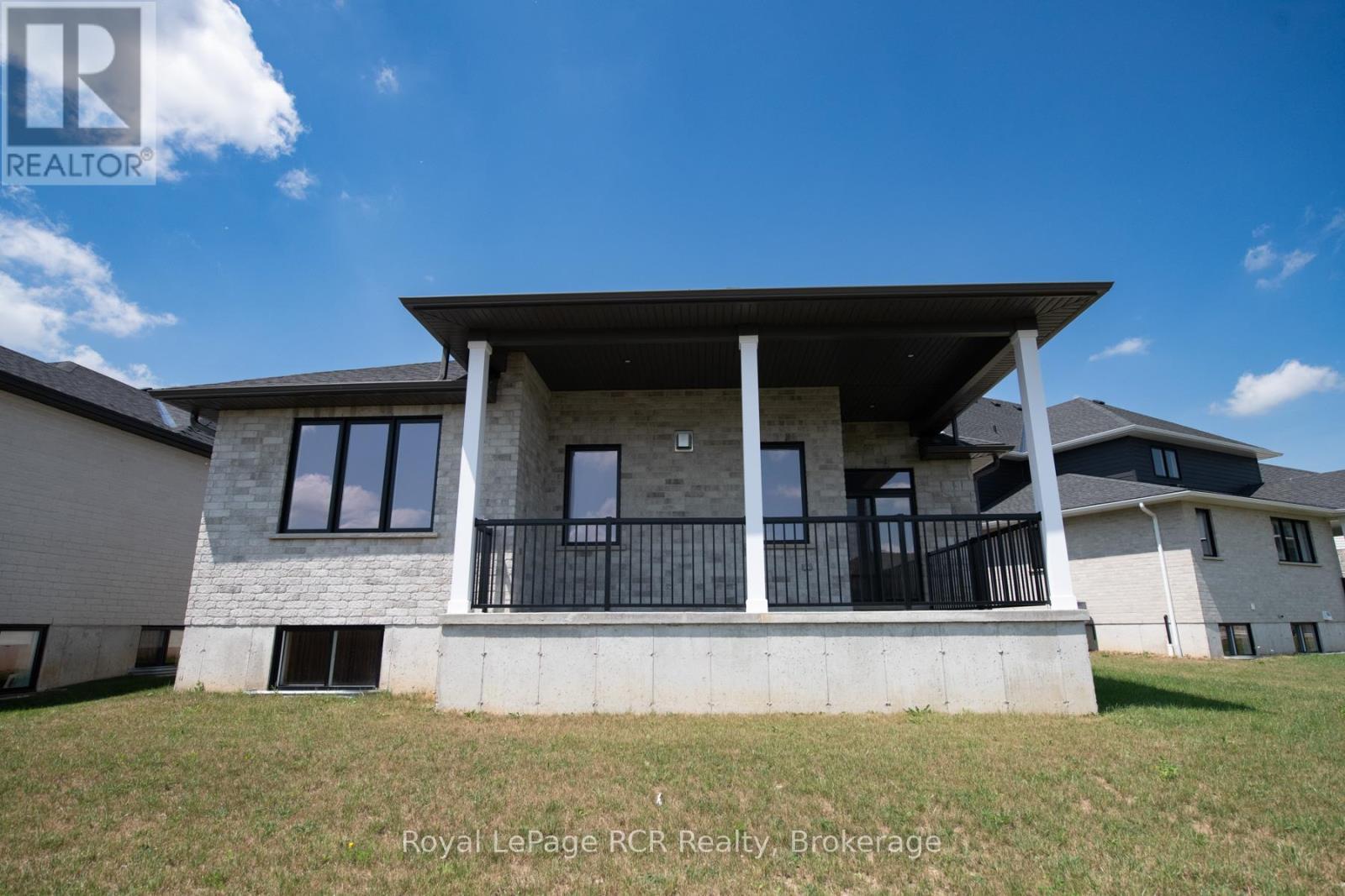 












157 JACK'S WAY

,
Wellington North (Mount Forest),




Ontario
N0G2L4


