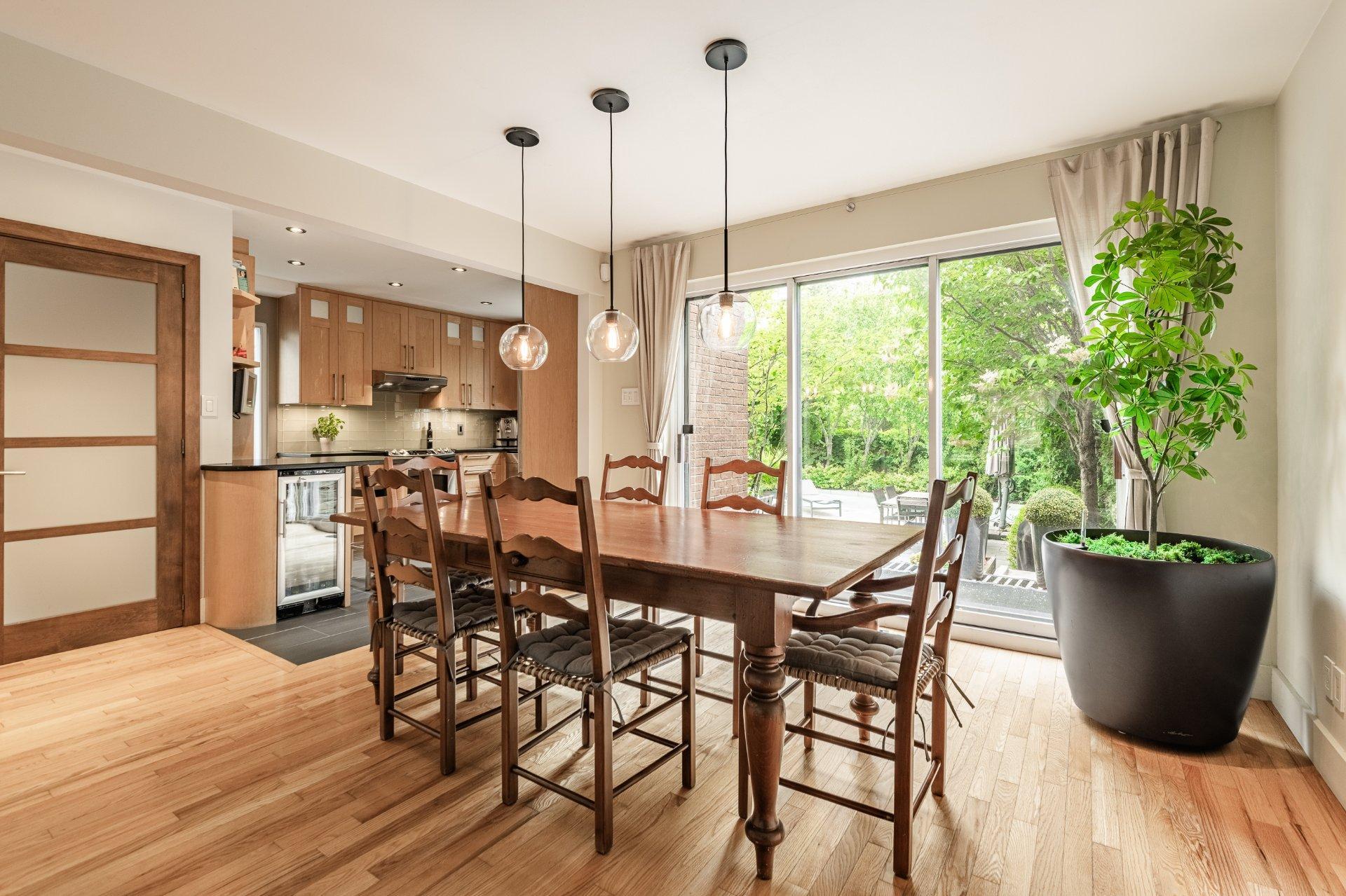 









355


Rue Corot

,
Montréal (Verdun/Île-des-Soeurs),




QC
H3E1K8


