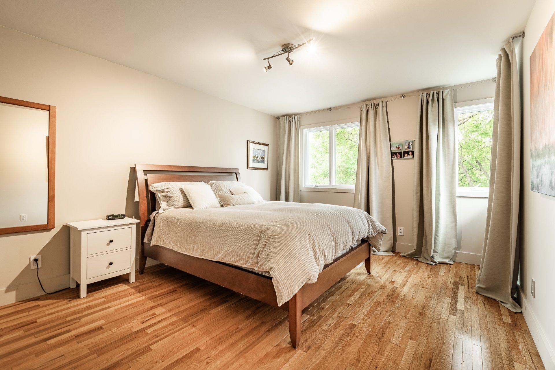 









355


Rue Corot

,
Montréal (Verdun/Île-des-Soeurs),




QC
H3E1K8


