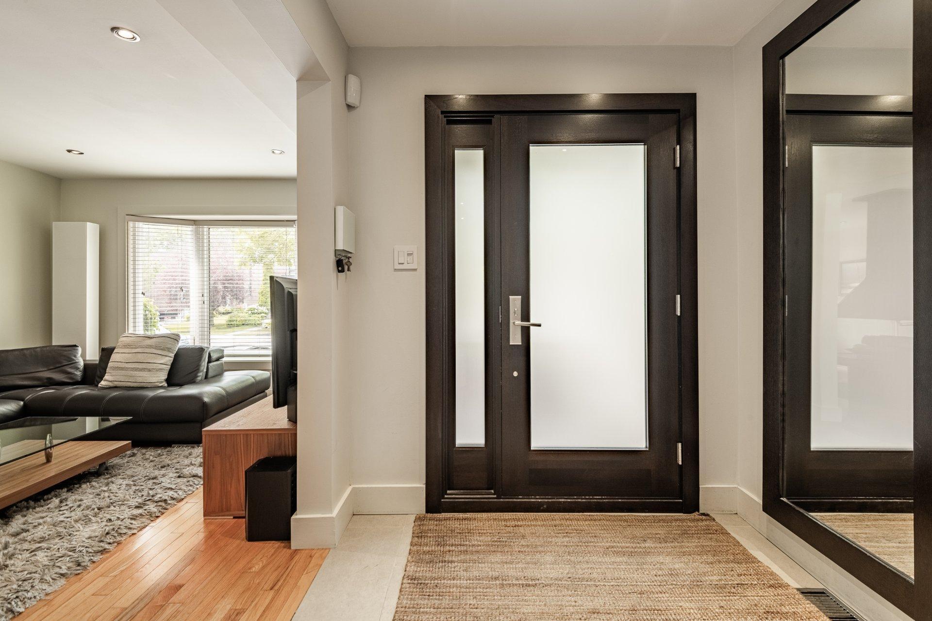 









355


Rue Corot

,
Montréal (Verdun/Île-des-Soeurs),




QC
H3E1K8


