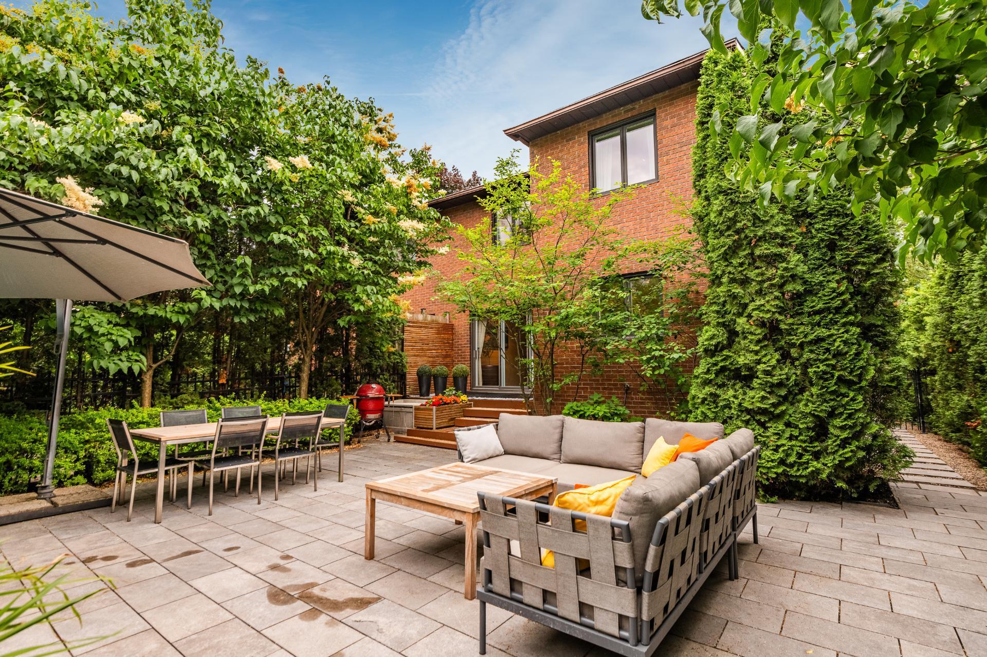 









355


Rue Corot

,
Montréal (Verdun/Île-des-Soeurs),




QC
H3E1K8

