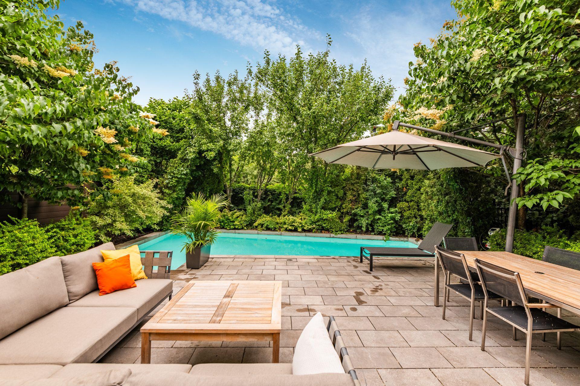 









355


Rue Corot

,
Montréal (Verdun/Île-des-Soeurs),




QC
H3E1K8

