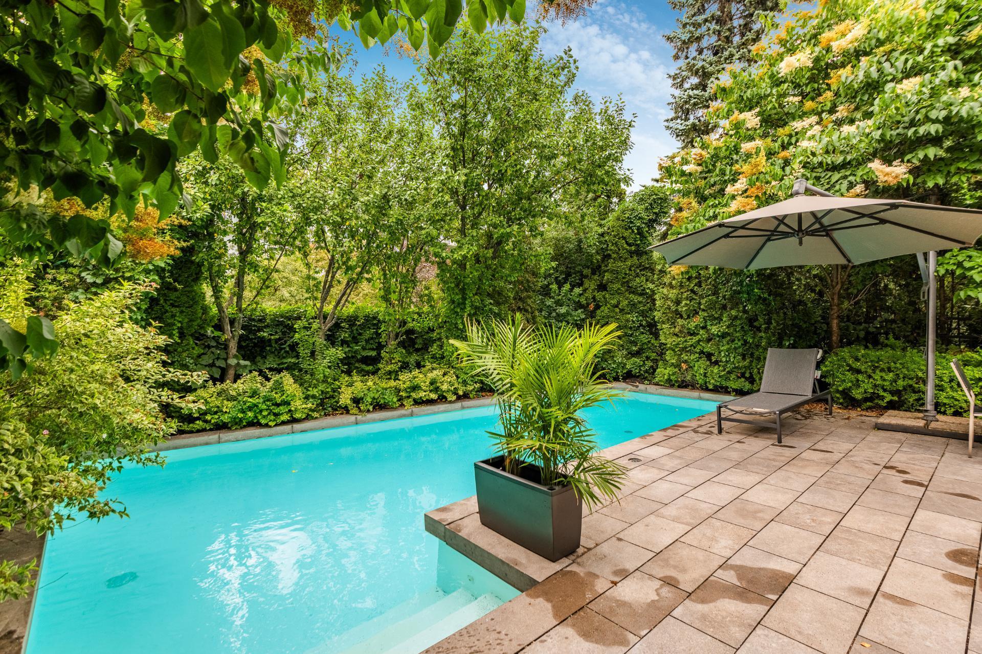 









355


Rue Corot

,
Montréal (Verdun/Île-des-Soeurs),




QC
H3E1K8


