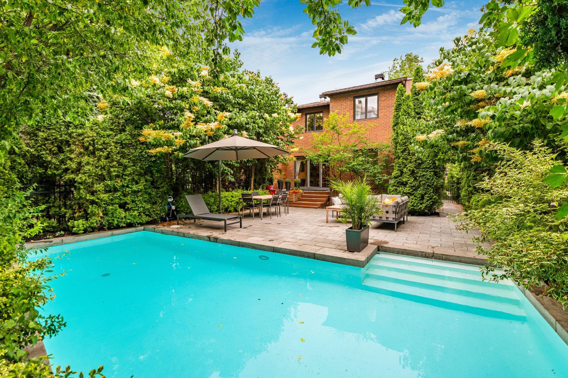 









355


Rue Corot

,
Montréal (Verdun/Île-des-Soeurs),




QC
H3E1K8

