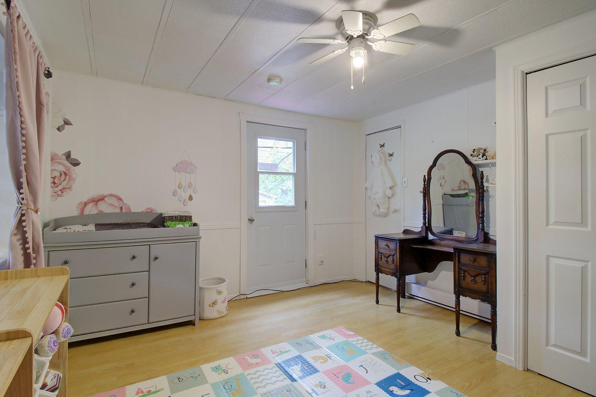 









100

 - 103


Ch. de la Rive

,
Compton,




QC
J0B1L0

