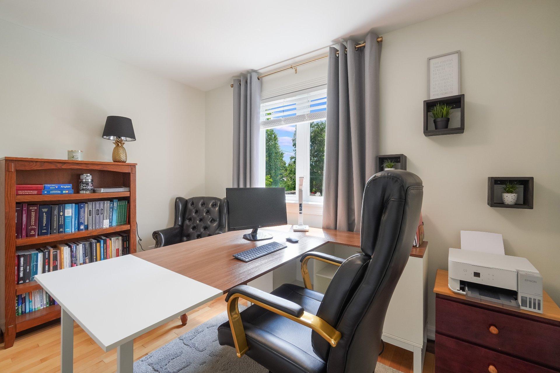 









3431


Rue Colombe

,
Sherbrooke (Brompton/Rock Forest/Saint-Élie/Deauville),




QC
J1N2Y6

