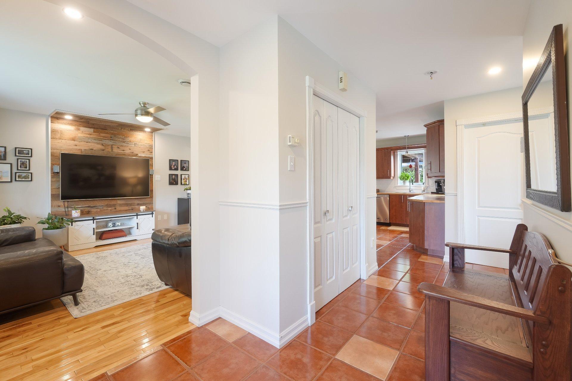 









3431


Rue Colombe

,
Sherbrooke (Brompton/Rock Forest/Saint-Élie/Deauville),




QC
J1N2Y6

