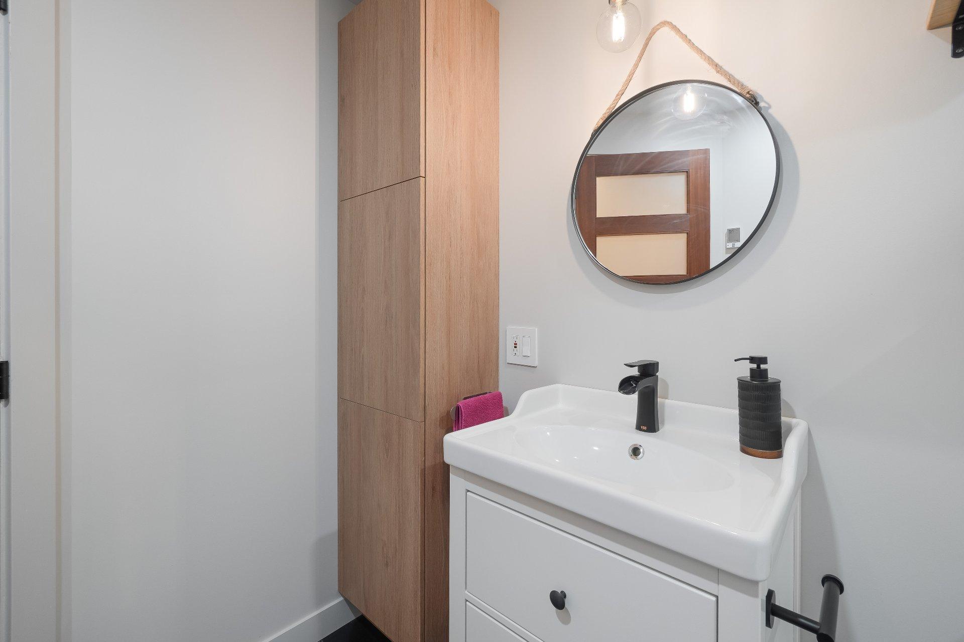 









3431


Rue Colombe

,
Sherbrooke (Brompton/Rock Forest/Saint-Élie/Deauville),




QC
J1N2Y6

