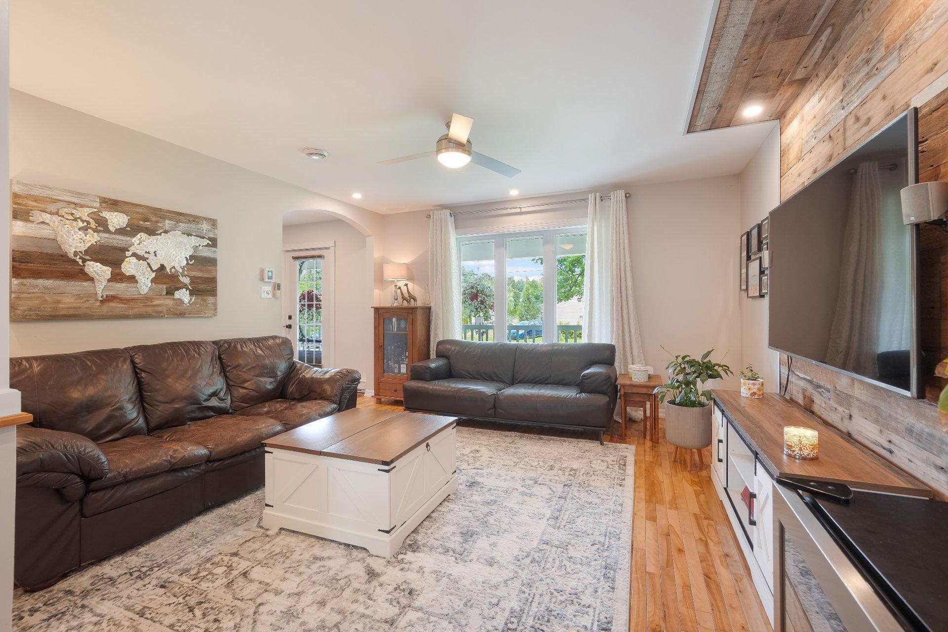 









3431


Rue Colombe

,
Sherbrooke (Brompton/Rock Forest/Saint-Élie/Deauville),




QC
J1N2Y6

