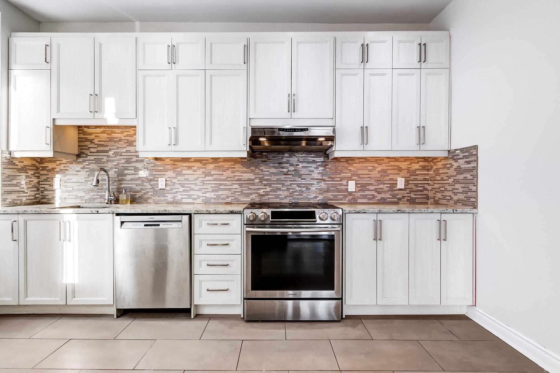 









4633Z


Rue Sherbrooke O.

,
Westmount,




QC
H3G1Z2

