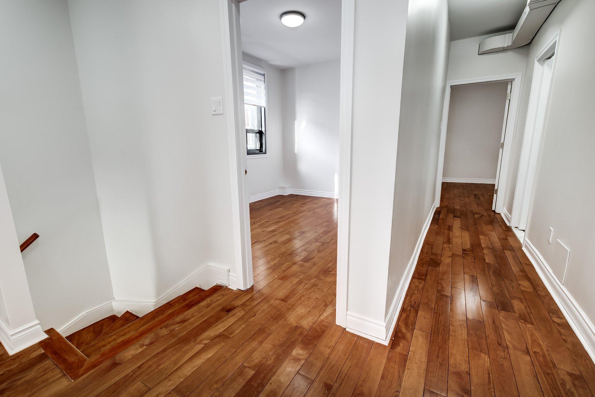 









4633Z


Rue Sherbrooke O.

,
Westmount,




QC
H3G1Z2

