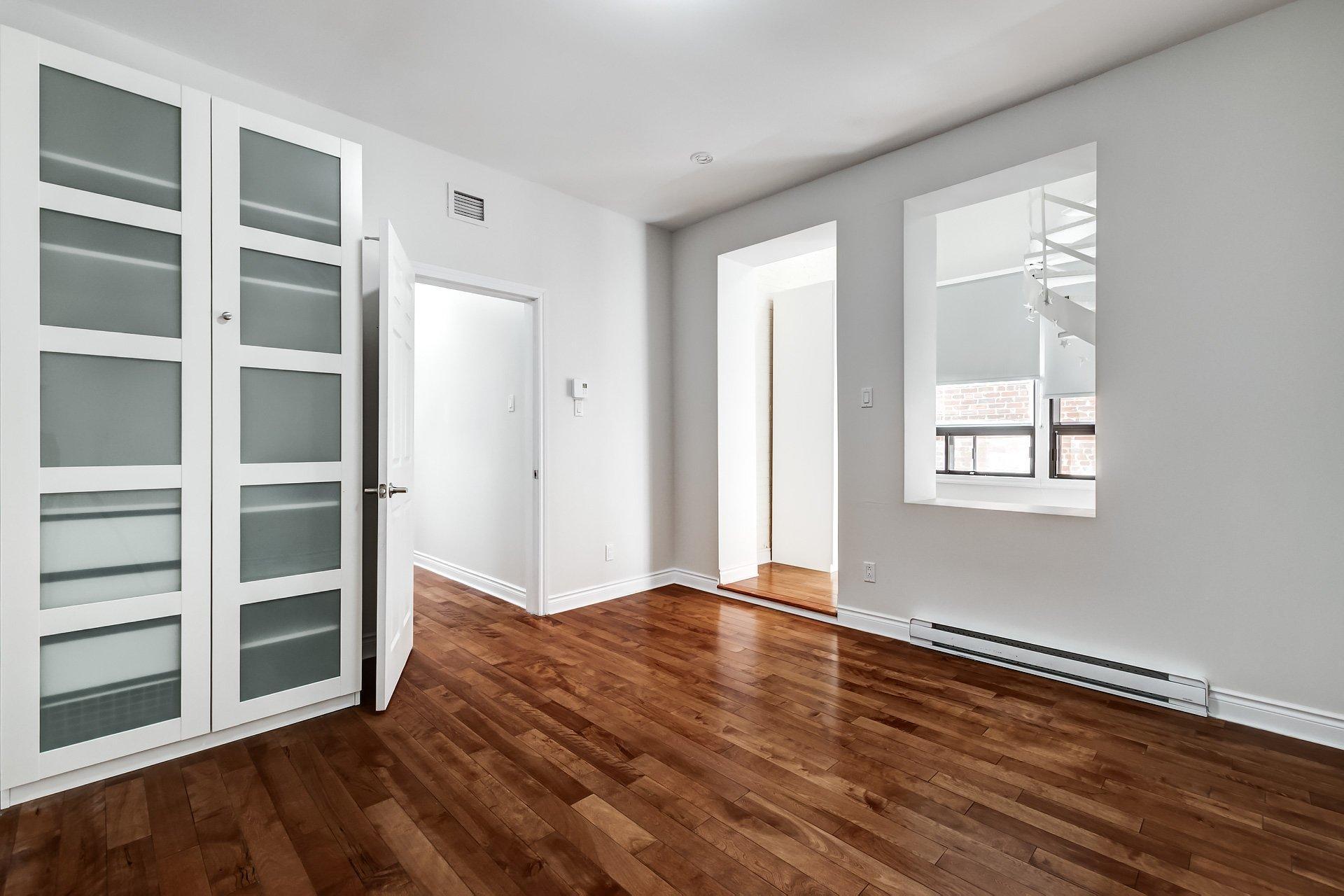 









4633Z


Rue Sherbrooke O.

,
Westmount,




QC
H3G1Z2

