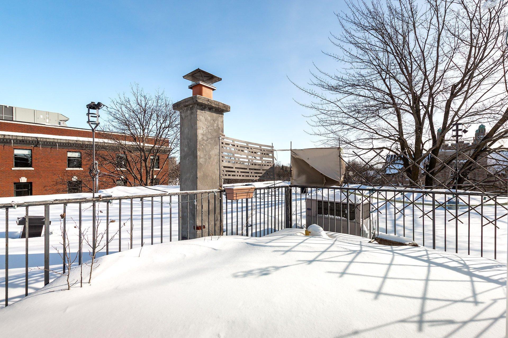 









4633Z


Rue Sherbrooke O.

,
Westmount,




QC
H3G1Z2


