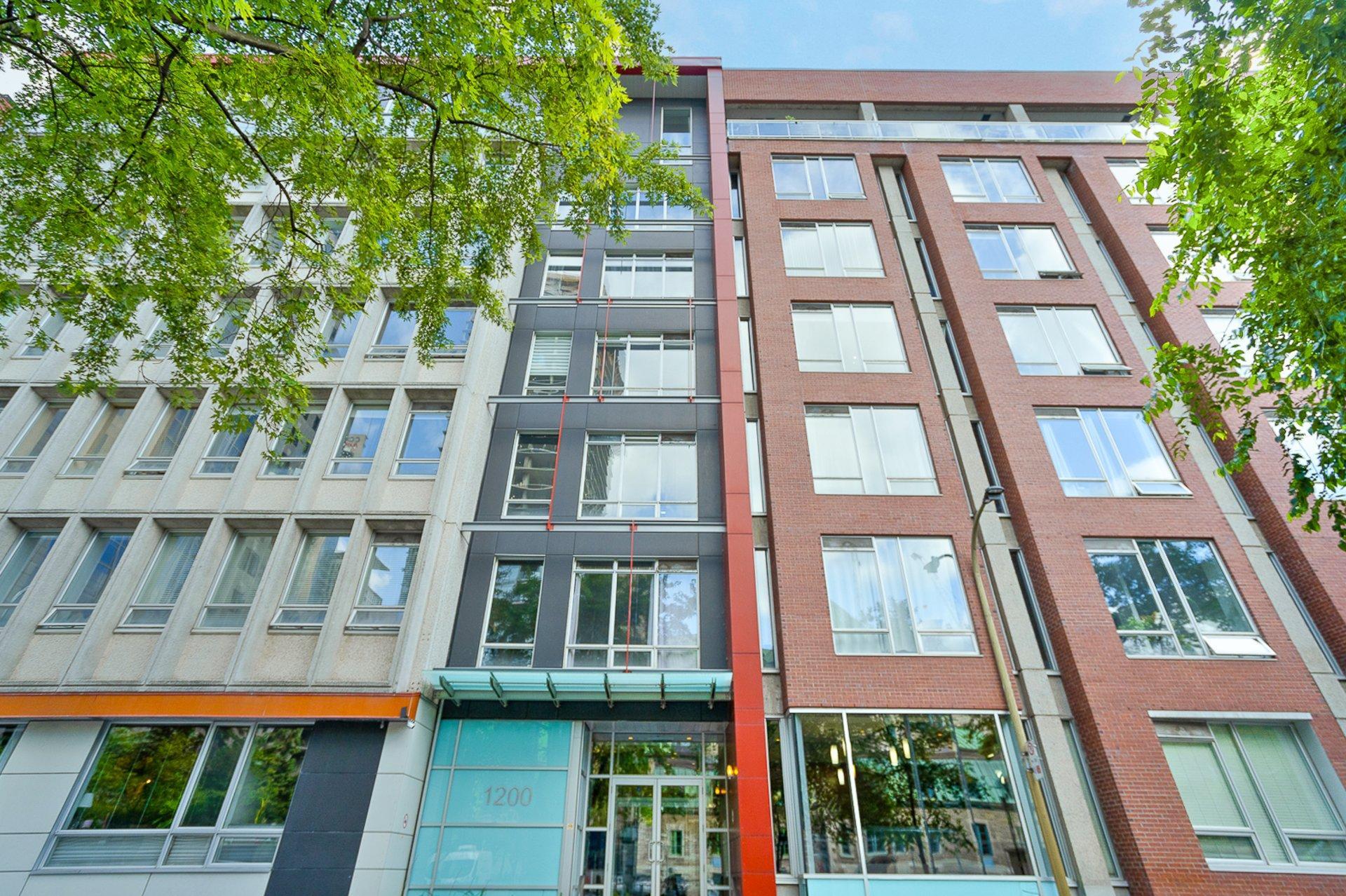 









1200


Rue St-Alexandre

, 119,
Montréal (Ville-Marie),




QC
H3B3H5

