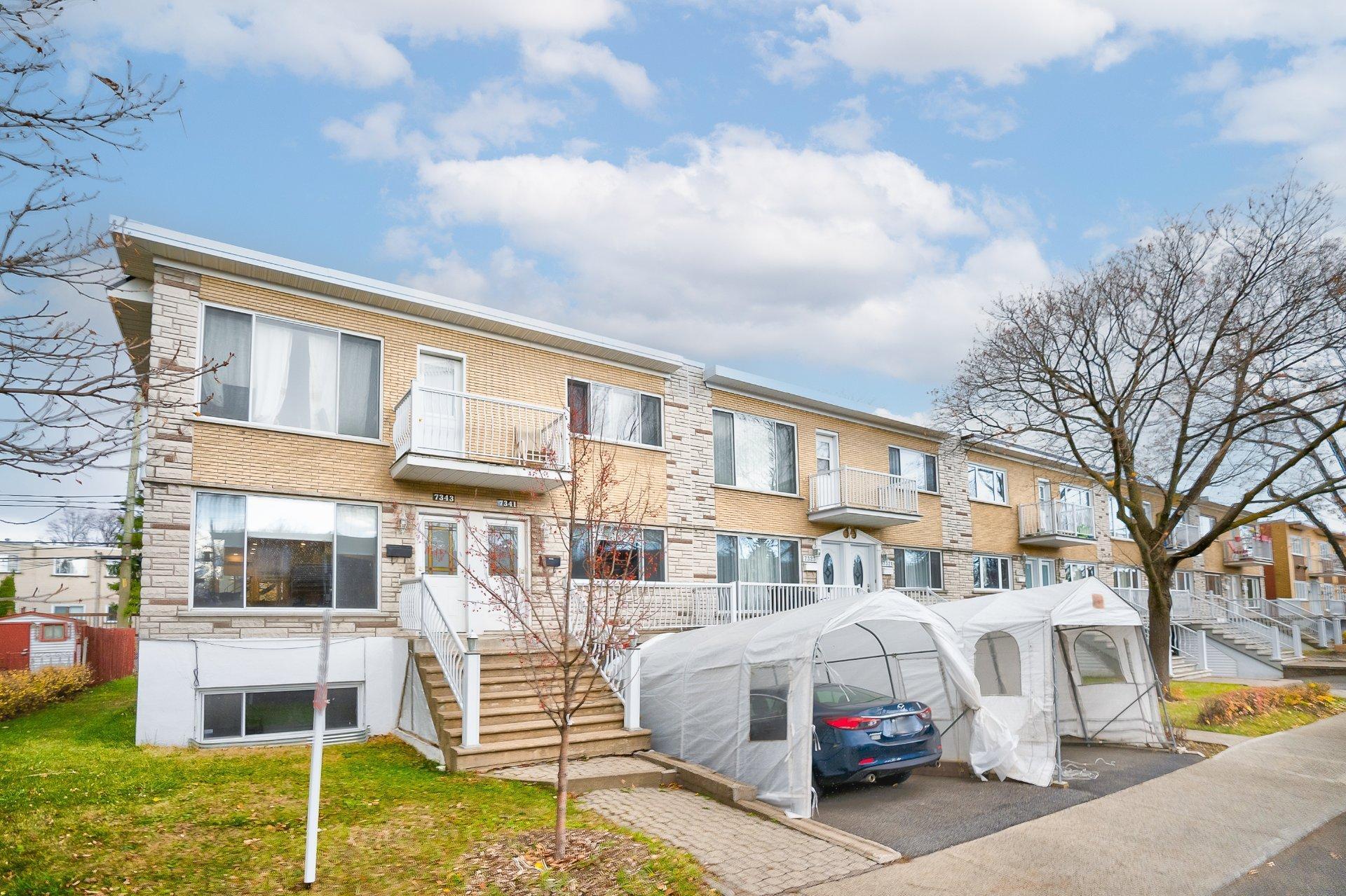 









7339

 - 7343


Av. de Fougeray

,
Montréal (Anjou),




QC
H1K3K2

