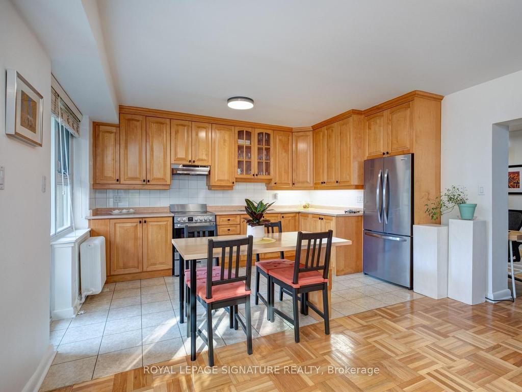 









8


Corinth

Gardens, 3,
Toronto,




ON
M4P 2N5

