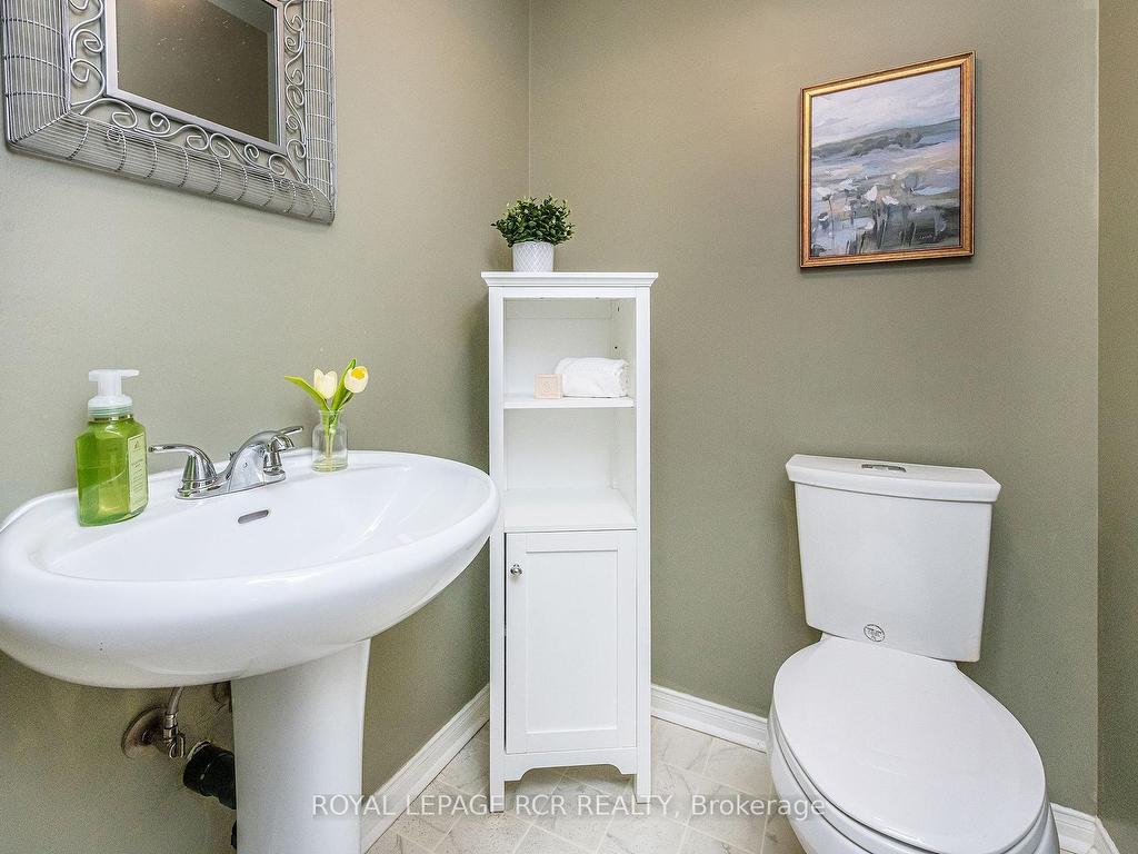 









315


Cottonwood

Street,
Orangeville,




ON
L9W 4X7

