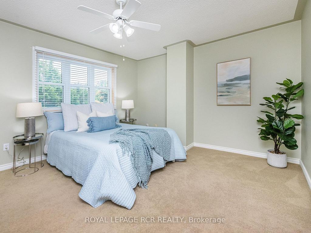 









315


Cottonwood

Street,
Orangeville,




ON
L9W 4X7

