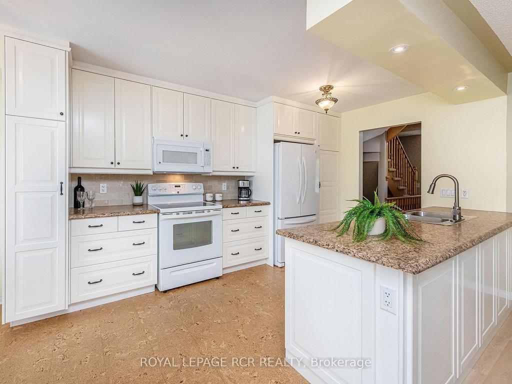









315


Cottonwood

Street,
Orangeville,




ON
L9W 4X7

