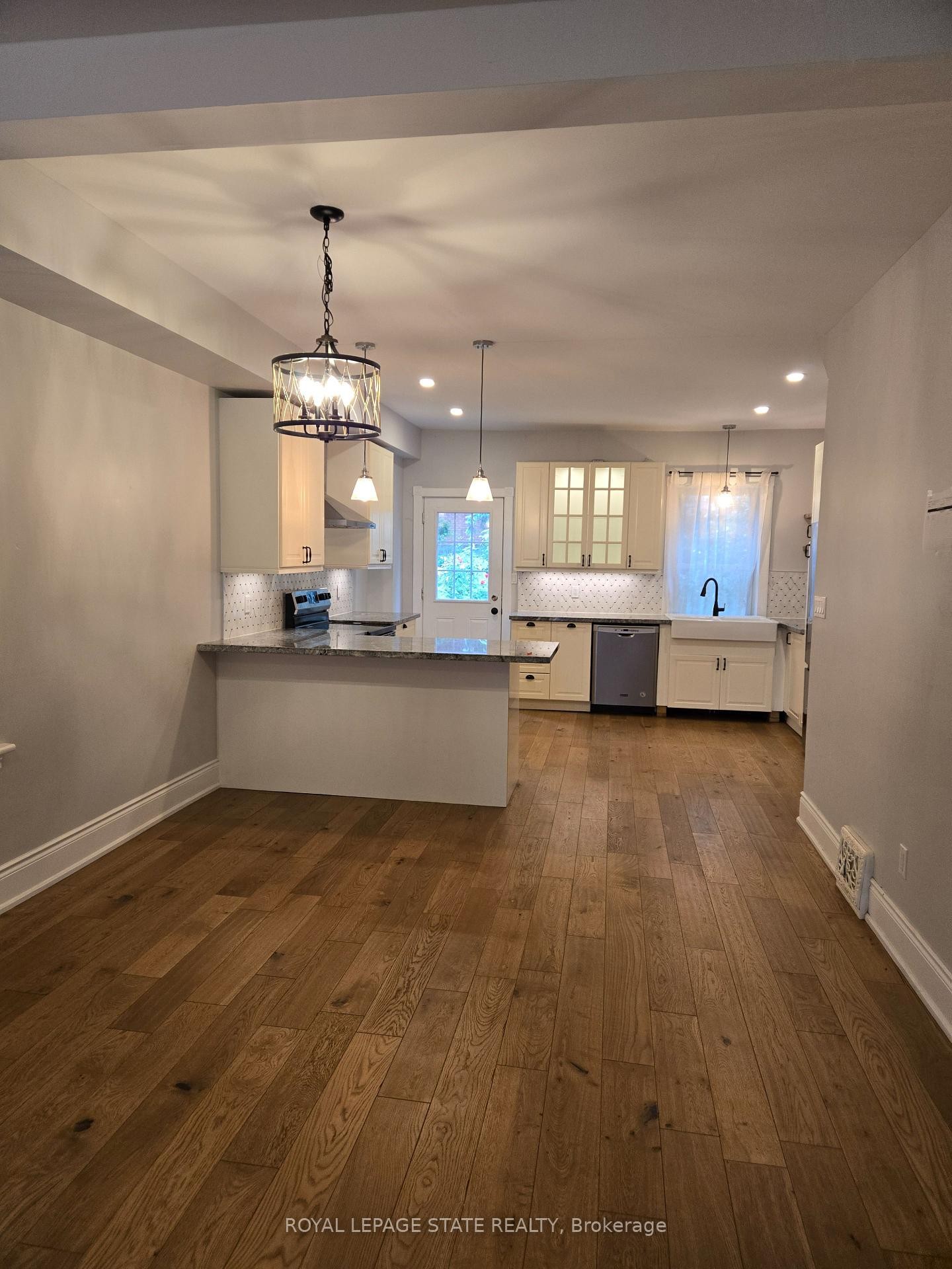 









22


Burlington

Street East,
Hamilton,




ON
L8L 4G2

