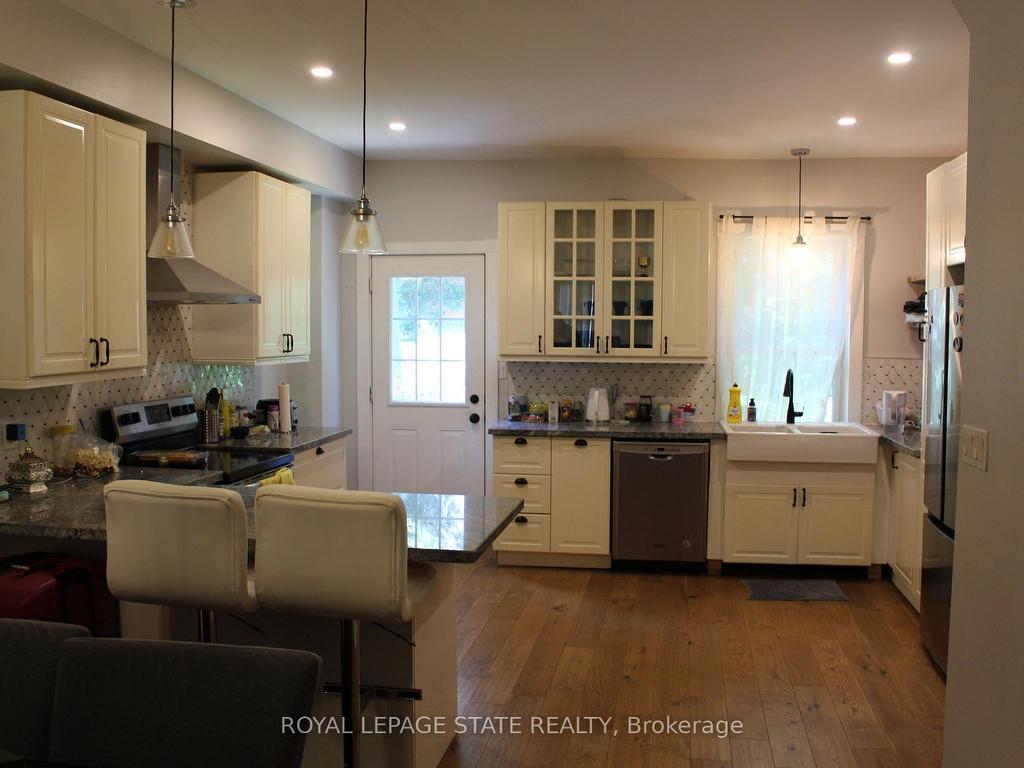 









22


Burlington

Street East,
Hamilton,




ON
L8L 4G2

