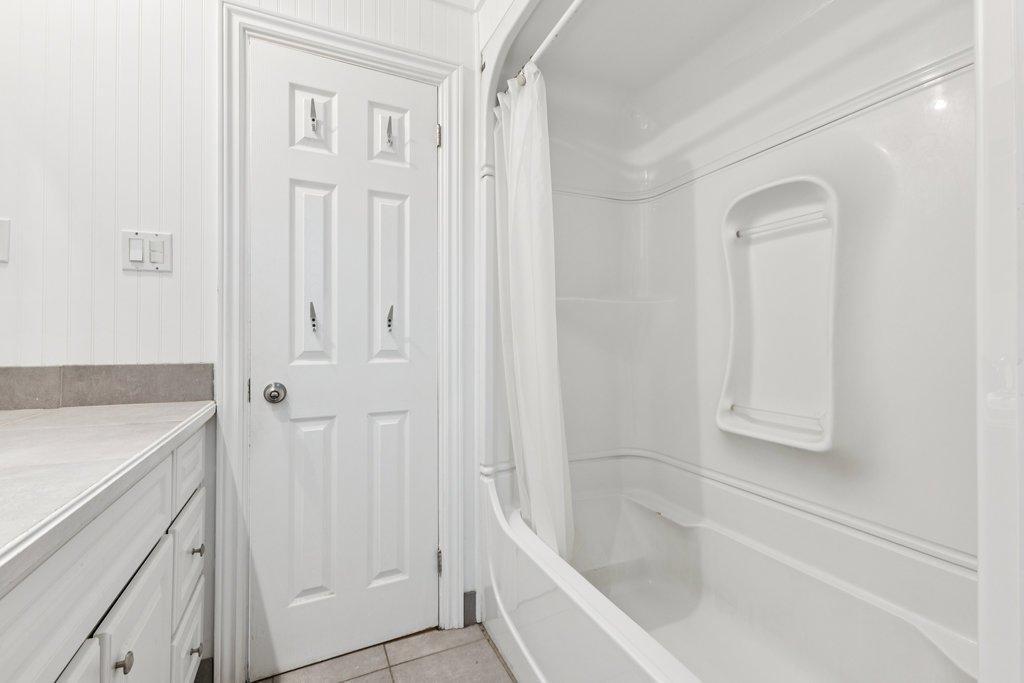 









484


Rue Sylvestre

,
Gatineau (Gatineau),




QC
J8P6E2

