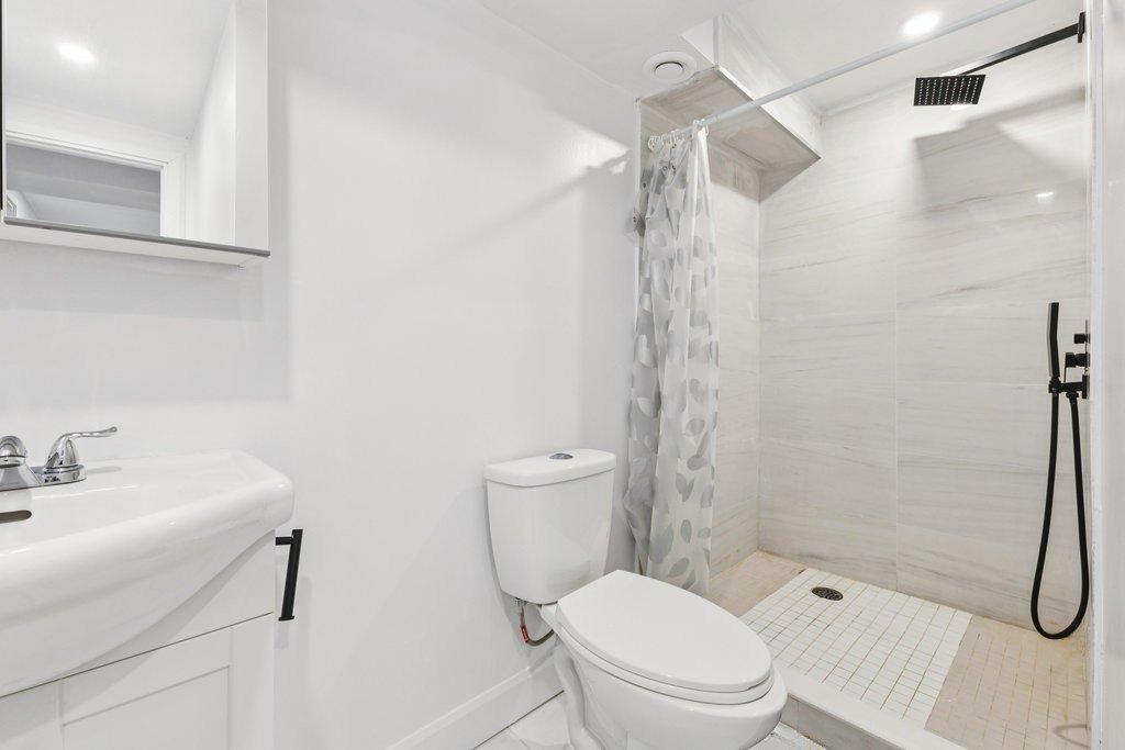 









484


Rue Sylvestre

,
Gatineau (Gatineau),




QC
J8P6E2

