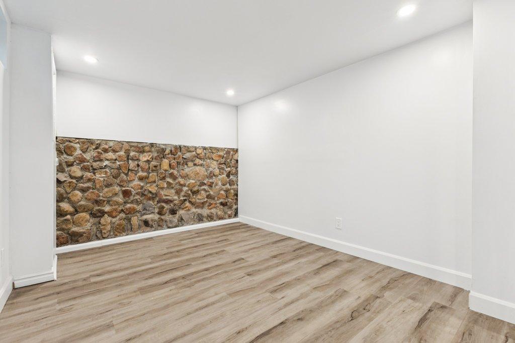 









484


Rue Sylvestre

,
Gatineau (Gatineau),




QC
J8P6E2

