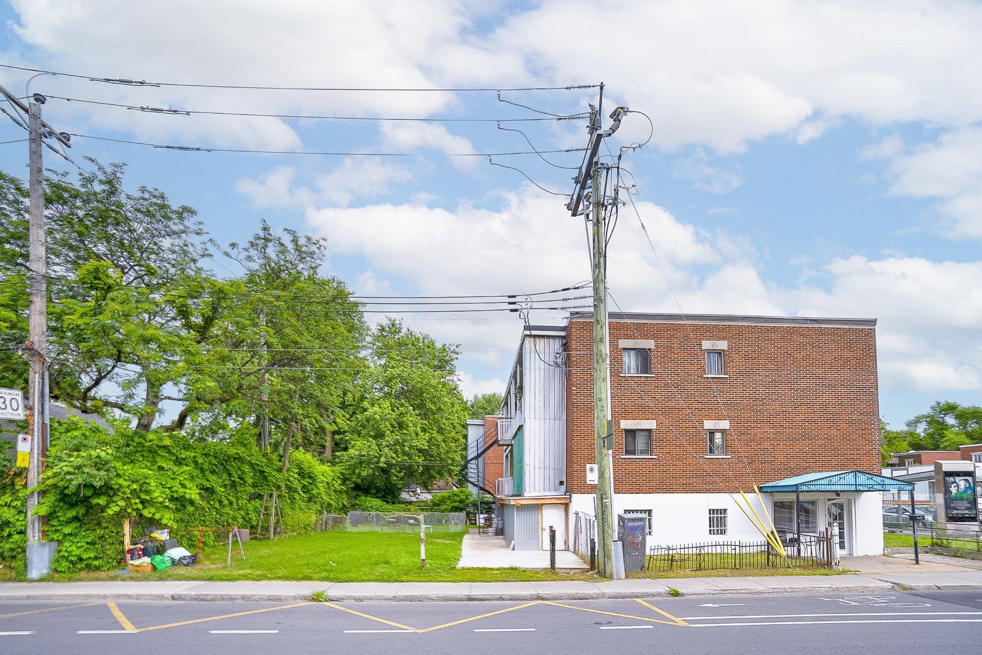 









7567


Boul. Pie-IX

,
Montréal (Villeray/Saint-Michel/Parc-Extension),




QC
H2A2G7

