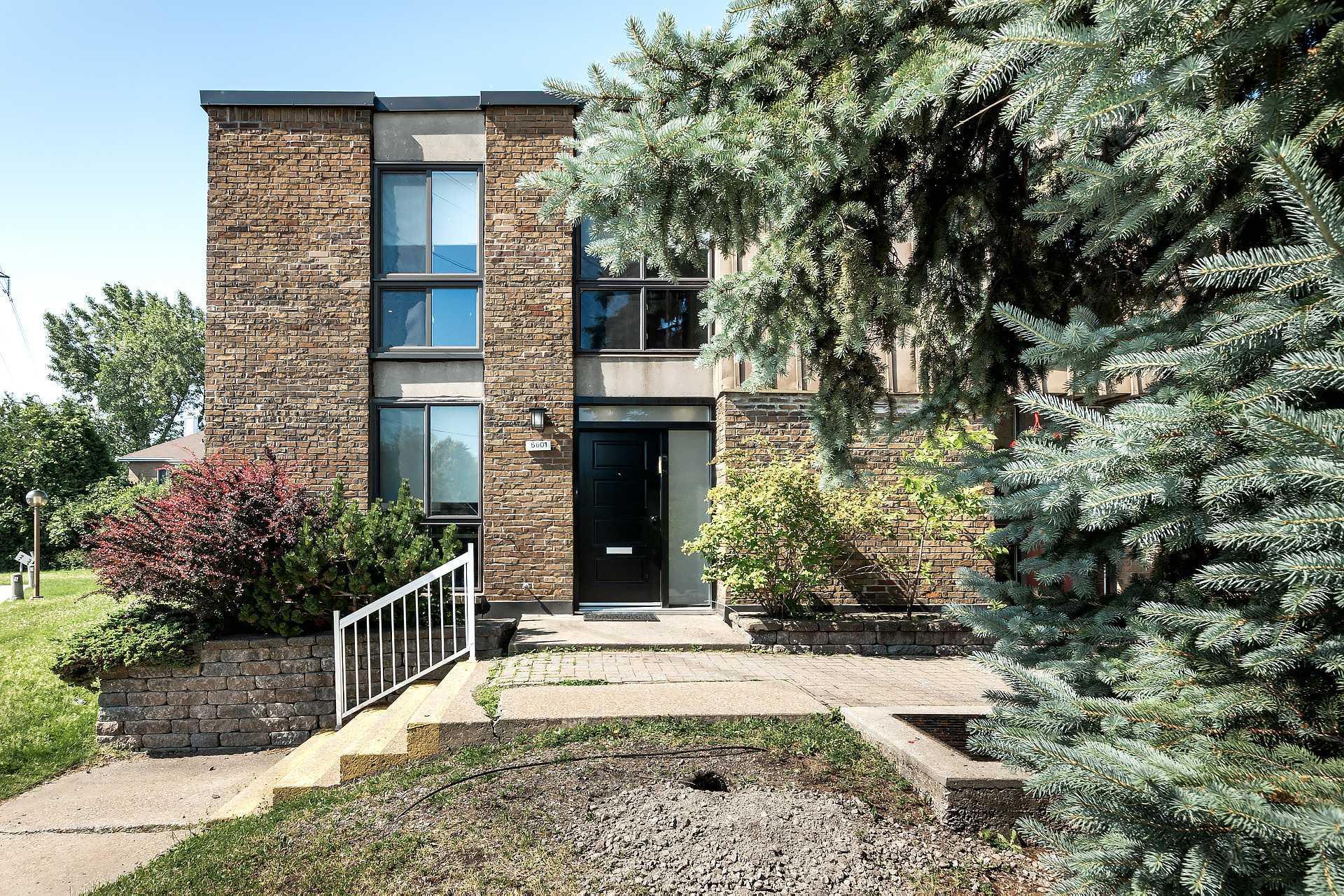 









5601Z


Ch. Merrimac

,
Côte-Saint-Luc,




QC
H4W1S5

