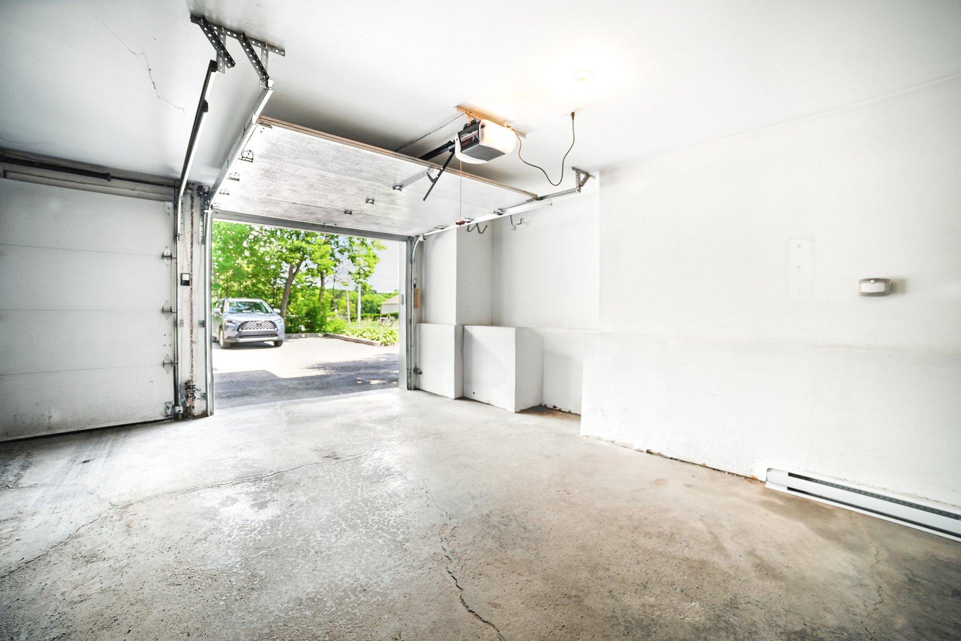 









264


Boul. St-Raymond

, 1,
Gatineau (Hull),




QC
J9A3G7

