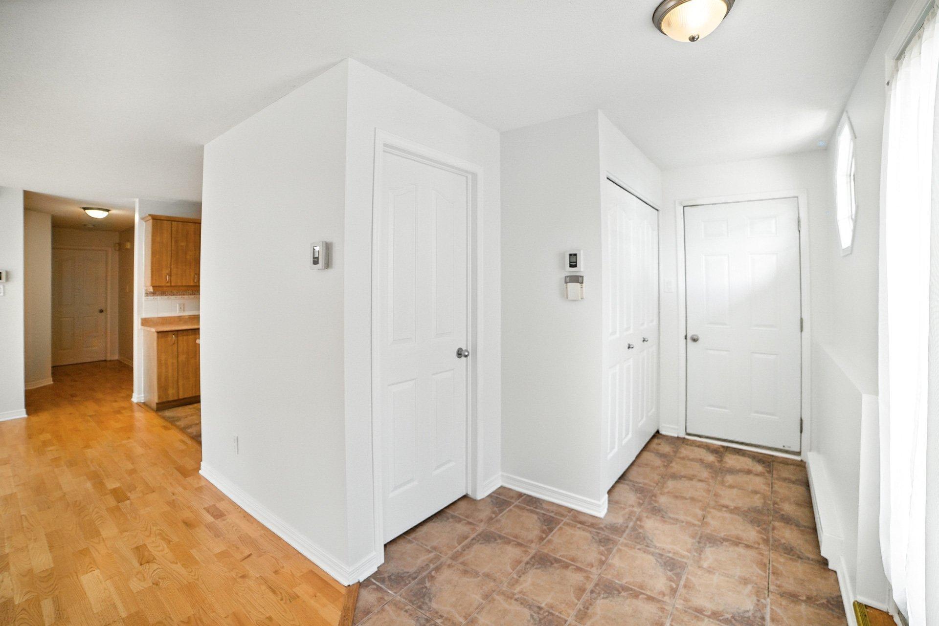









264


Boul. St-Raymond

, 1,
Gatineau (Hull),




QC
J9A3G7

