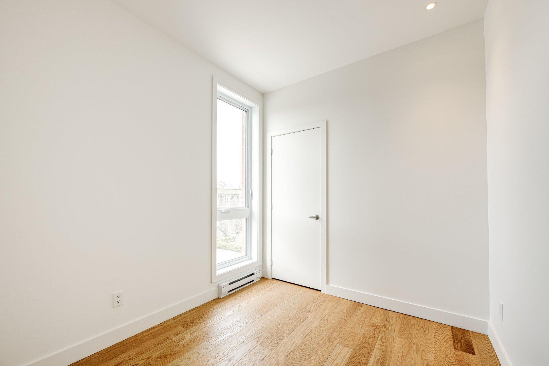 









1120


Rue de Bellechasse

,
Montréal (Rosemont/La Petite-Patrie),




QC
H2S1Y6


