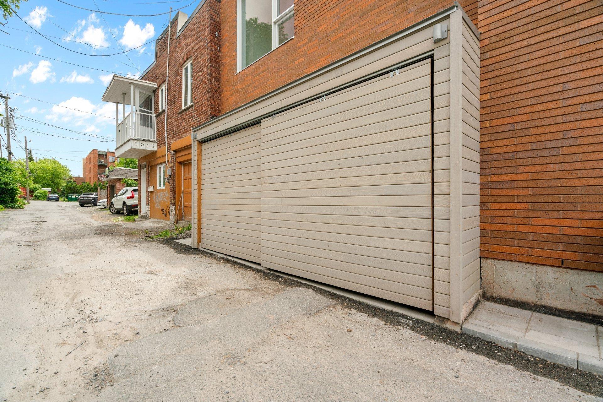









1120


Rue de Bellechasse

,
Montréal (Rosemont/La Petite-Patrie),




QC
H2S1Y6

