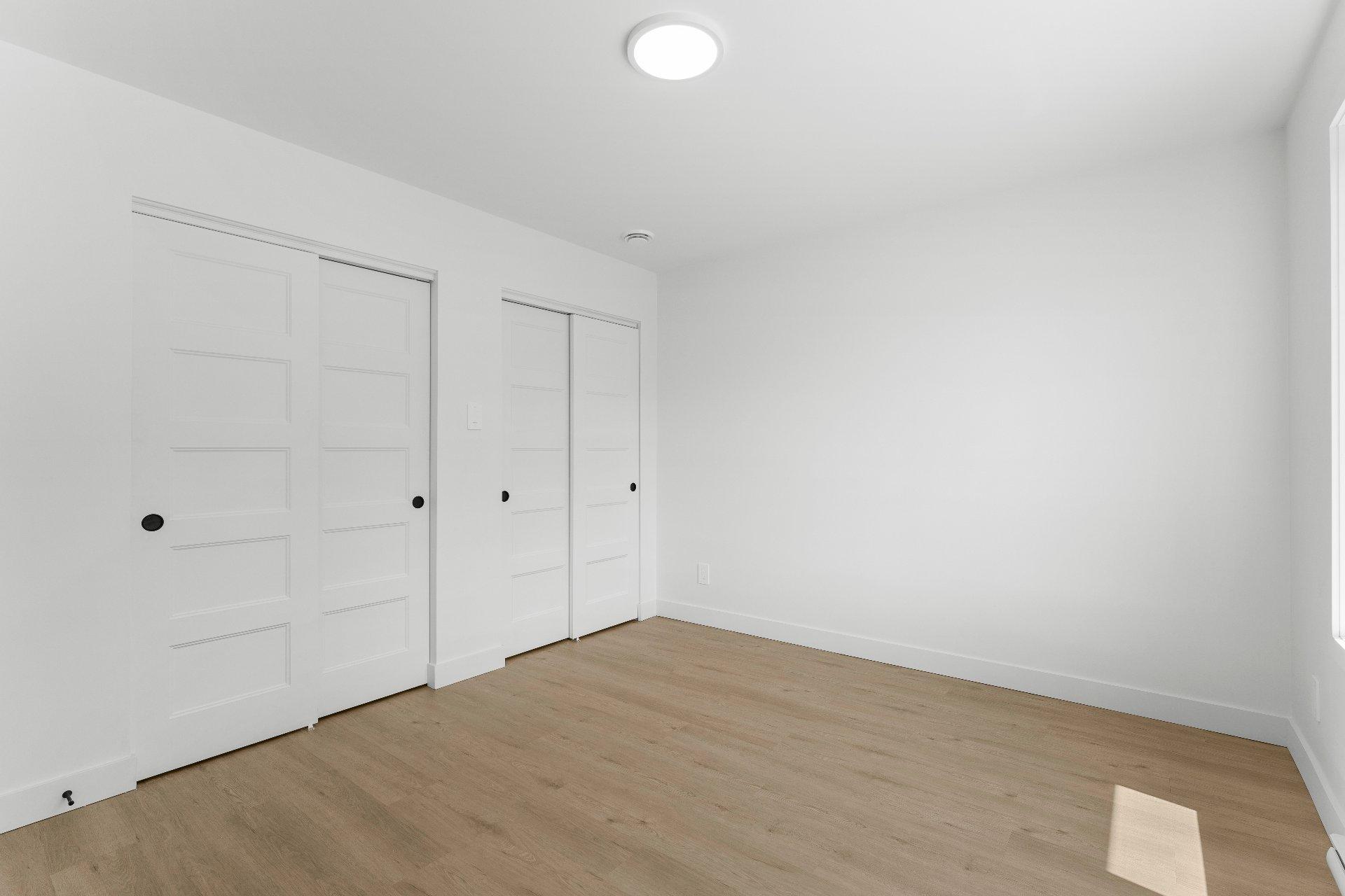 









175


Rue du Conseil

,
Sherbrooke (Fleurimont),




QC
J1G1J1

