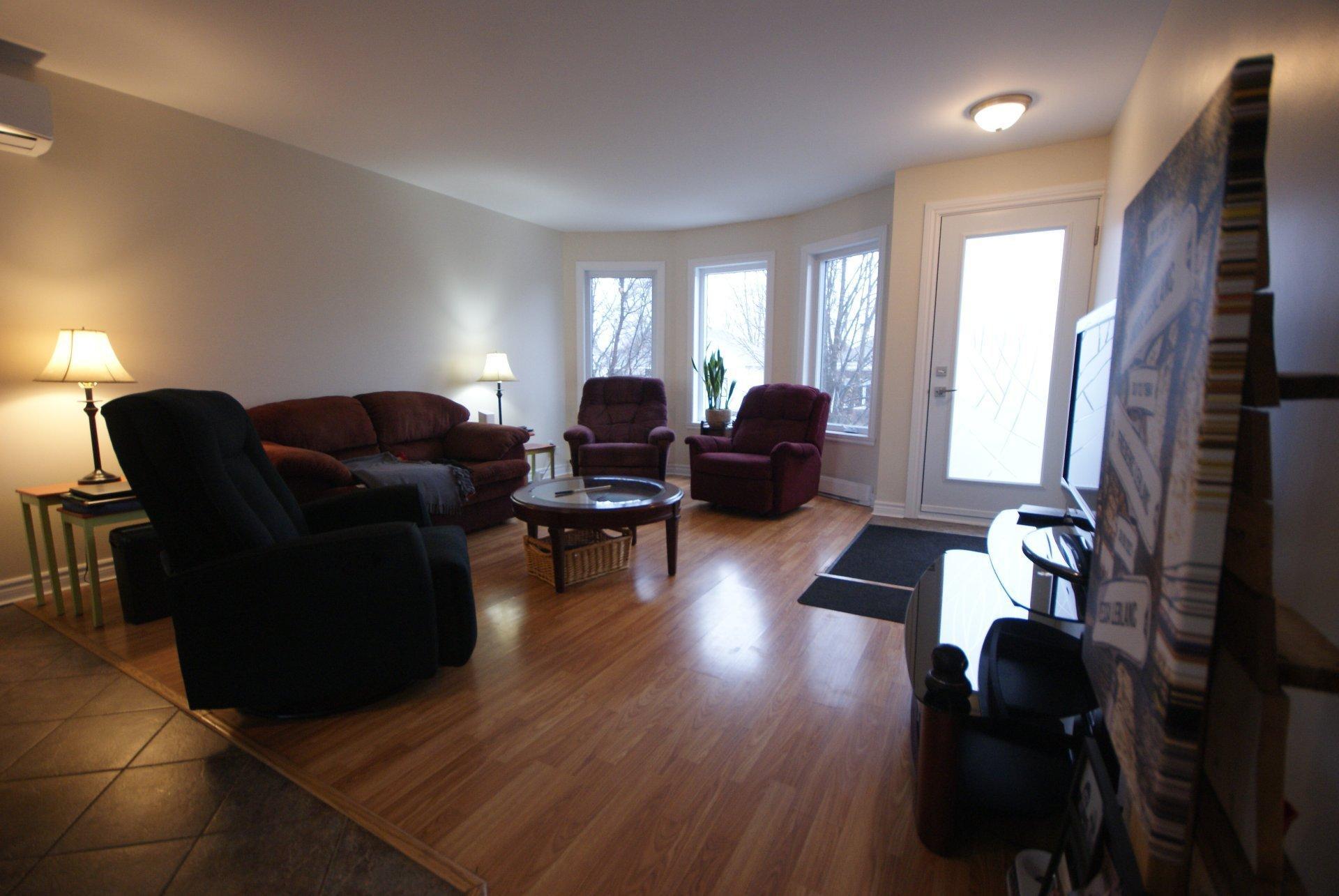 









138


Rue Augustin-Gauthier

,
Saint-Jean-sur-Richelieu,




QC
J2W2P2

