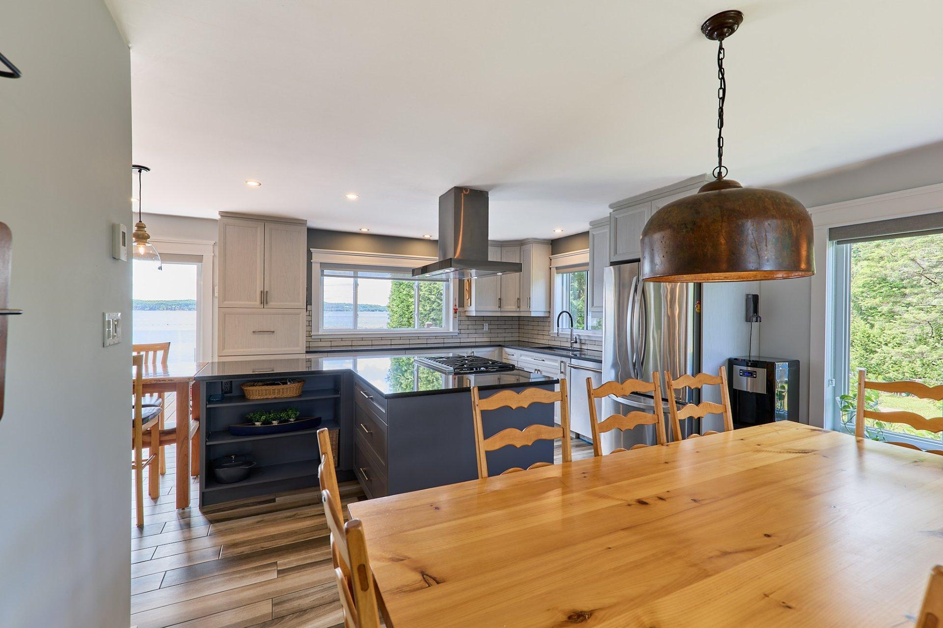 









11


Rue Lachapelle

,
Lac-des-Plages,




QC
J0T1K0

