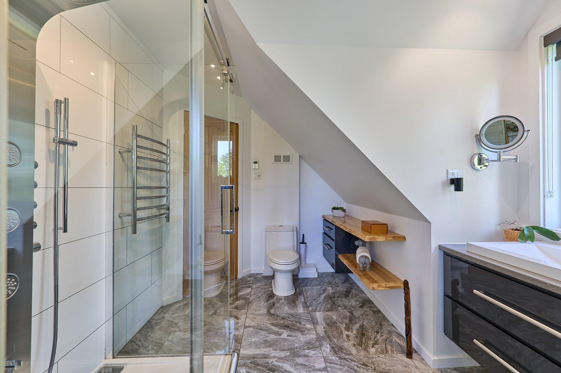 









11


Rue Lachapelle

,
Lac-des-Plages,




QC
J0T1K0

