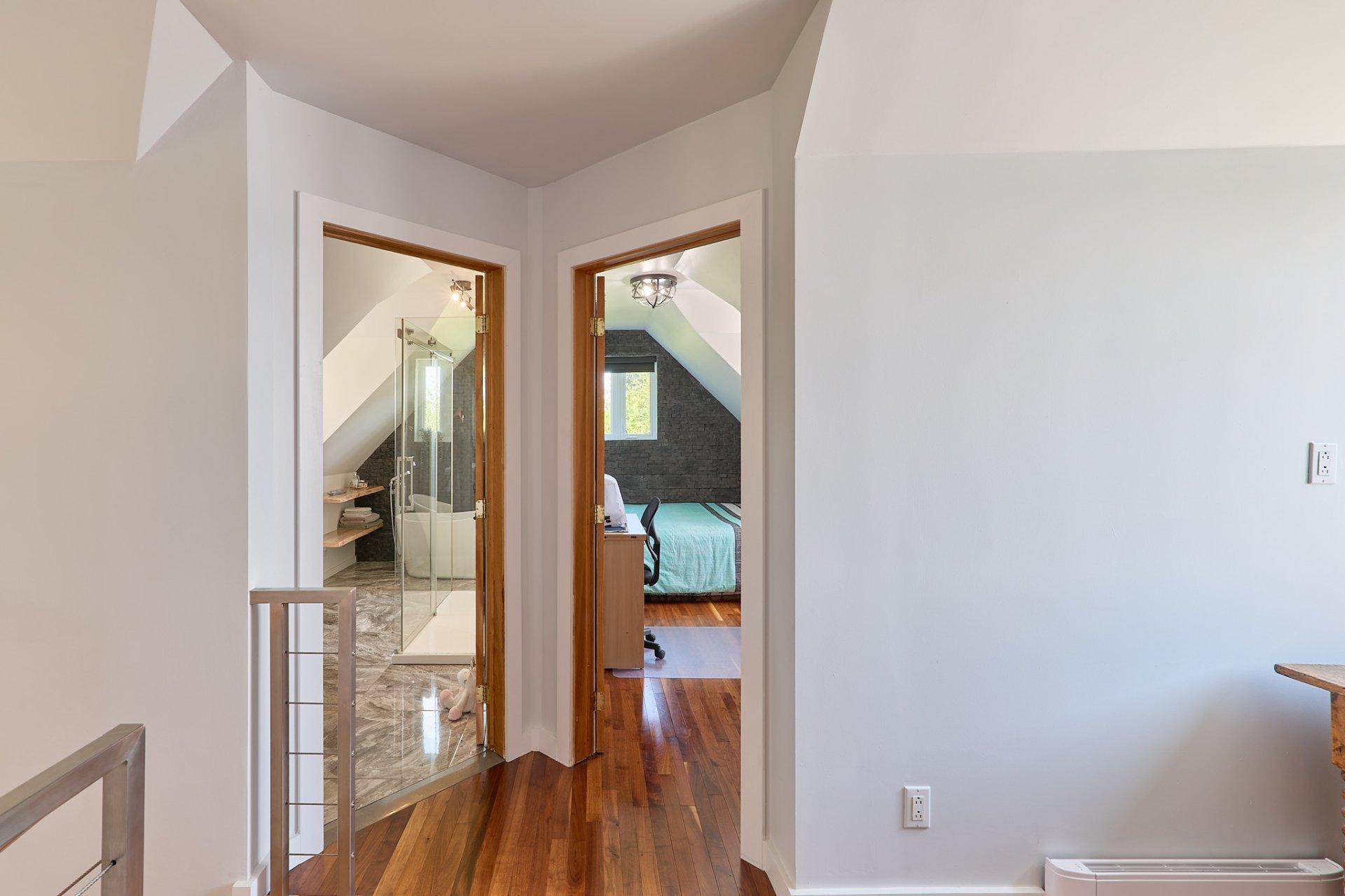 









11


Rue Lachapelle

,
Lac-des-Plages,




QC
J0T1K0

