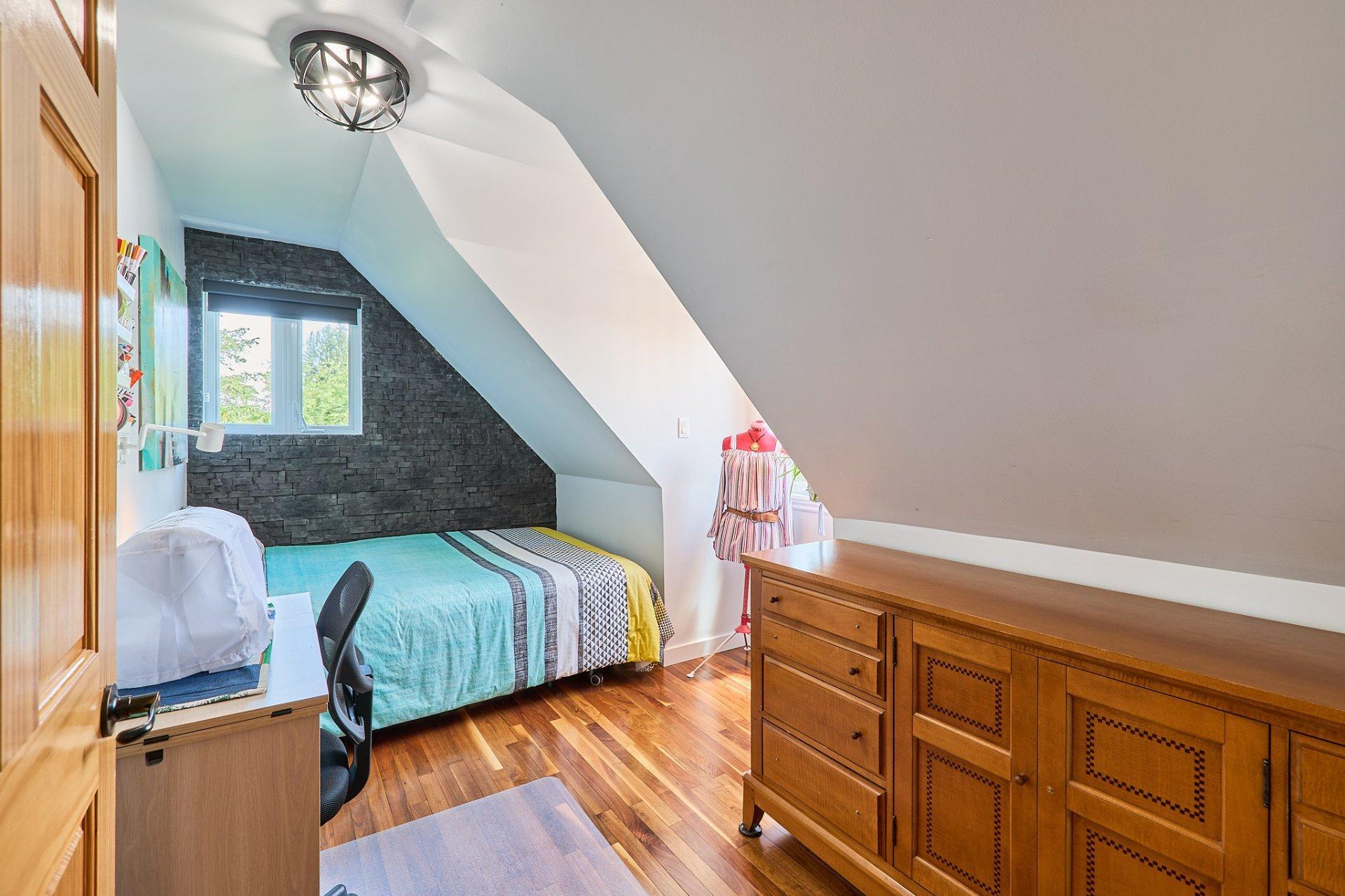 









11


Rue Lachapelle

,
Lac-des-Plages,




QC
J0T1K0

