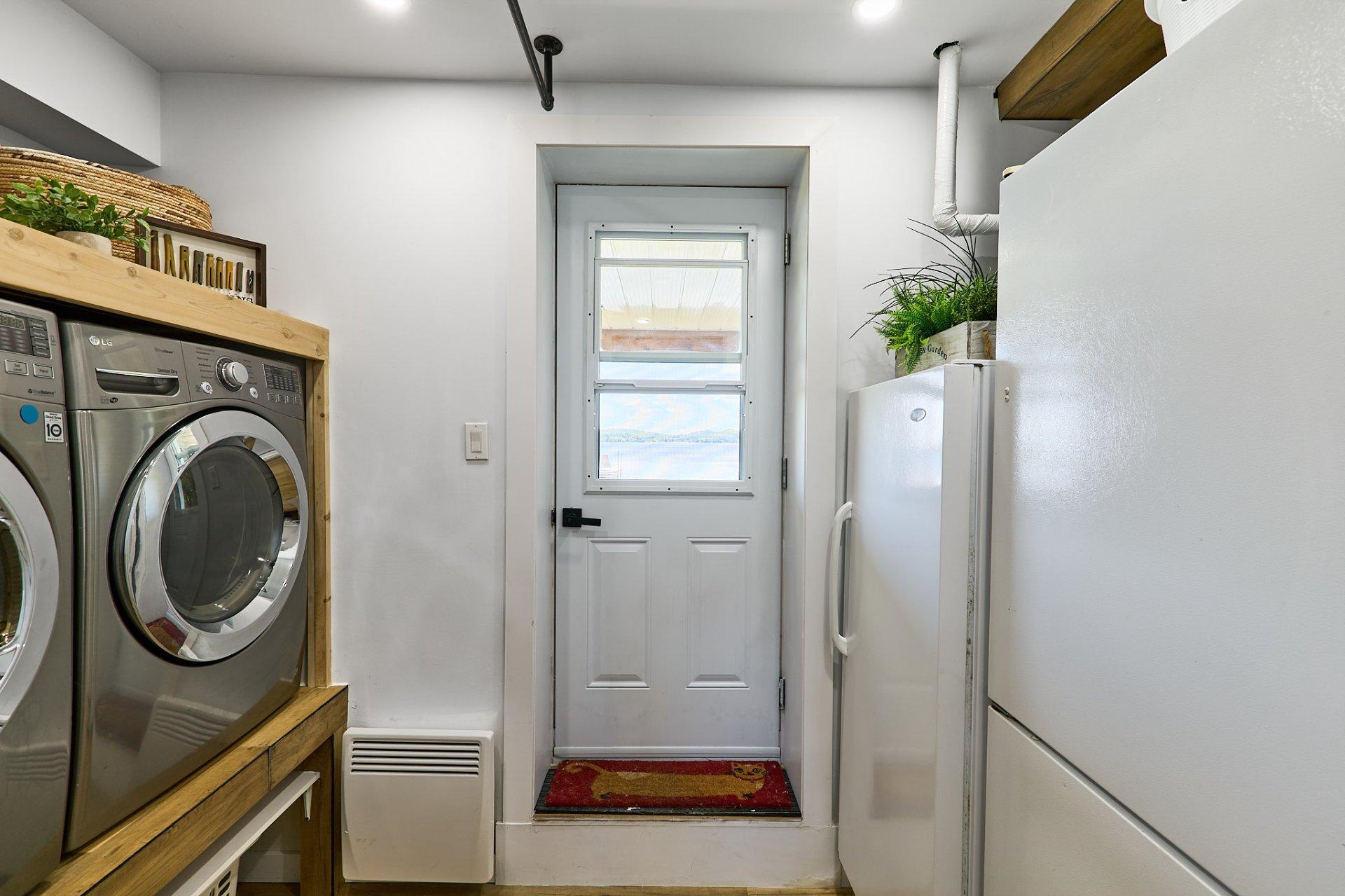 









11


Rue Lachapelle

,
Lac-des-Plages,




QC
J0T1K0

