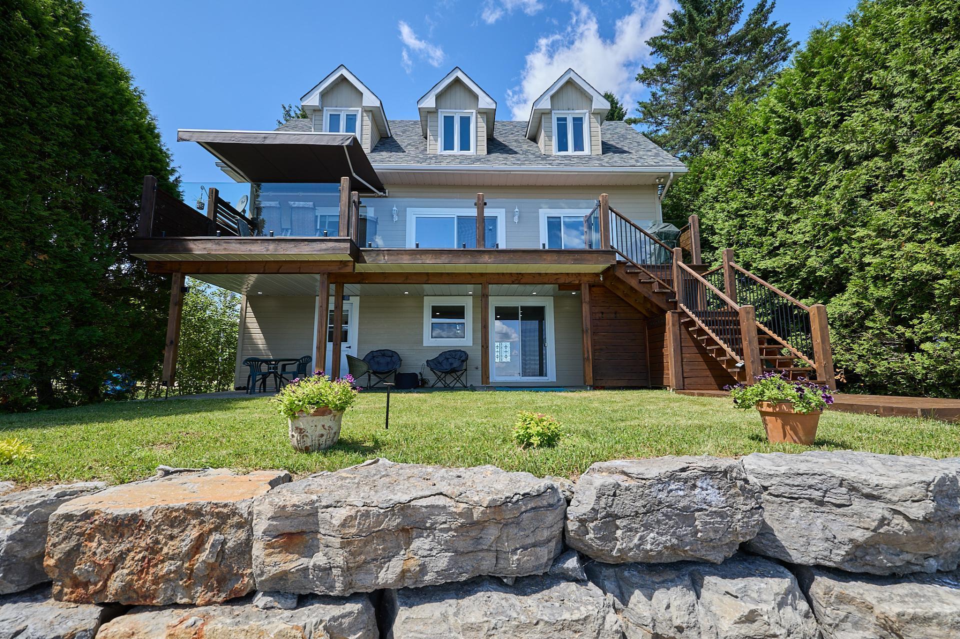 









11


Rue Lachapelle

,
Lac-des-Plages,




QC
J0T1K0

