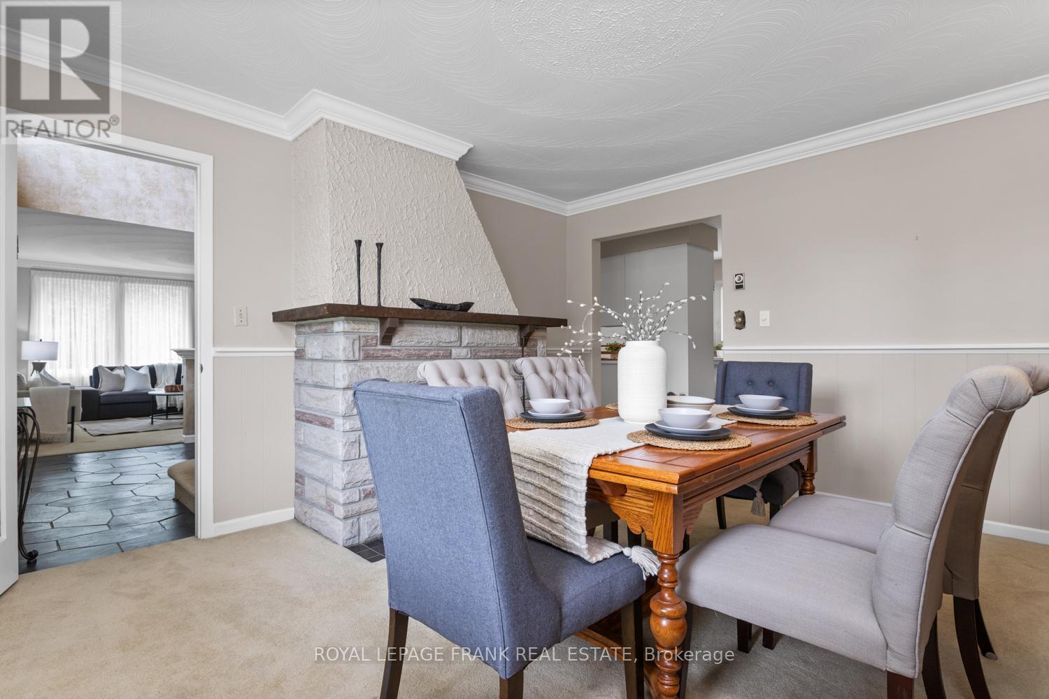












848 SWISS HEIGHTS

,
Oshawa (Pinecrest),




Ontario
L1K2A9

