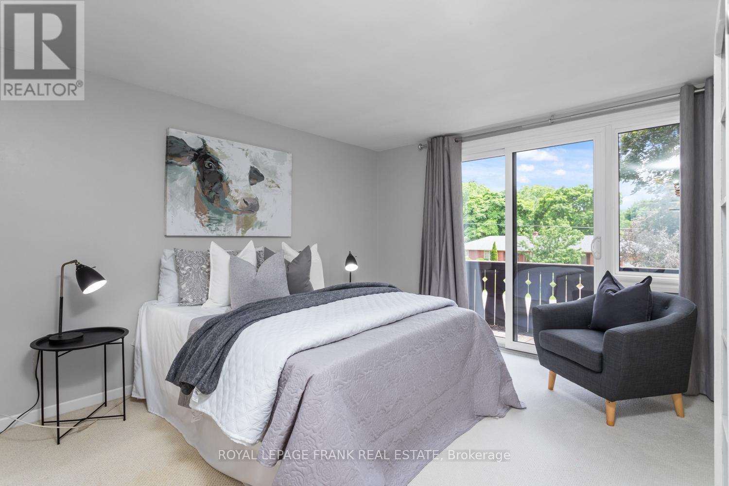 












848 SWISS HEIGHTS

,
Oshawa (Pinecrest),




Ontario
L1K2A9

