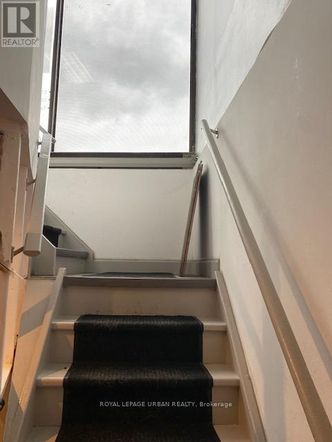 












BSMT - 2033 YONGE STREET

,
Toronto,




Ontario
M4S2A2

